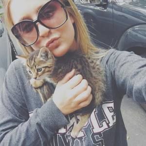 Meet your Posher, Taylor